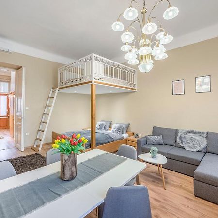 Corvin City Apartment By Nw Будапеща Екстериор снимка