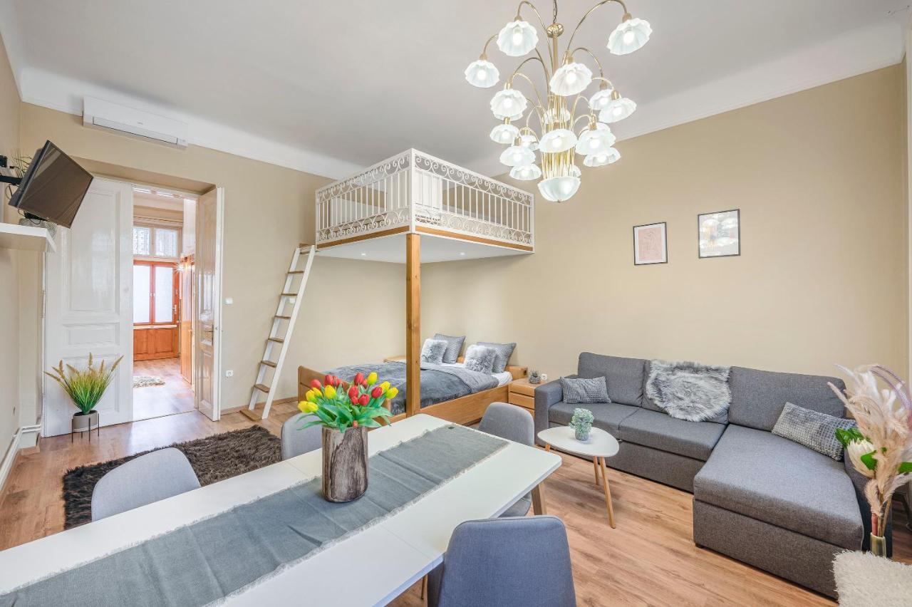 Corvin City Apartment By Nw Будапеща Екстериор снимка