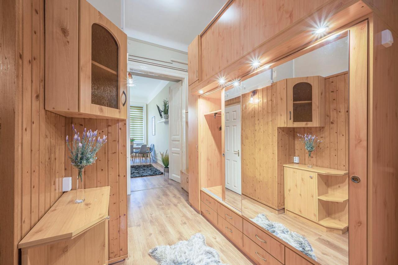 Corvin City Apartment By Nw Будапеща Екстериор снимка