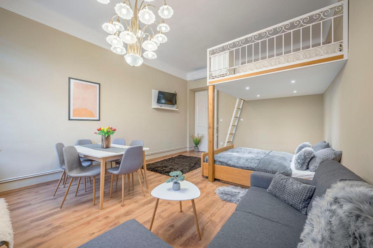 Corvin City Apartment By Nw Будапеща Екстериор снимка