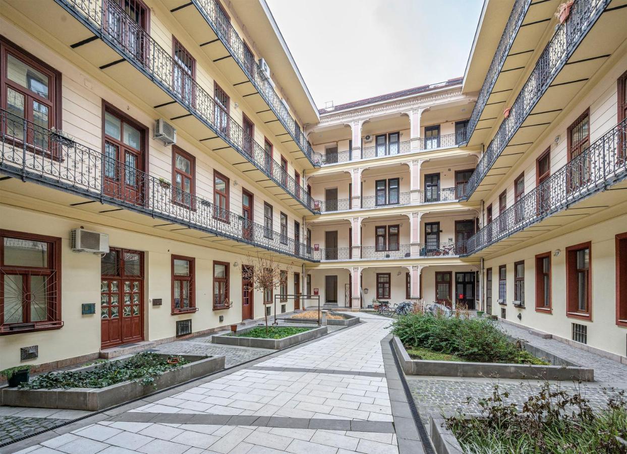 Corvin City Apartment By Nw Будапеща Екстериор снимка